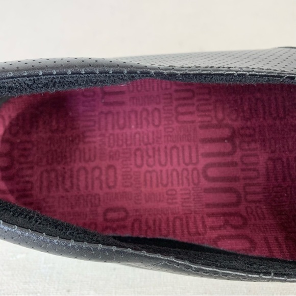 Munro Lulu Perforated Black Leather Casual Slip-On Sneaker - Size 11 Wide - Picture 11 of 15